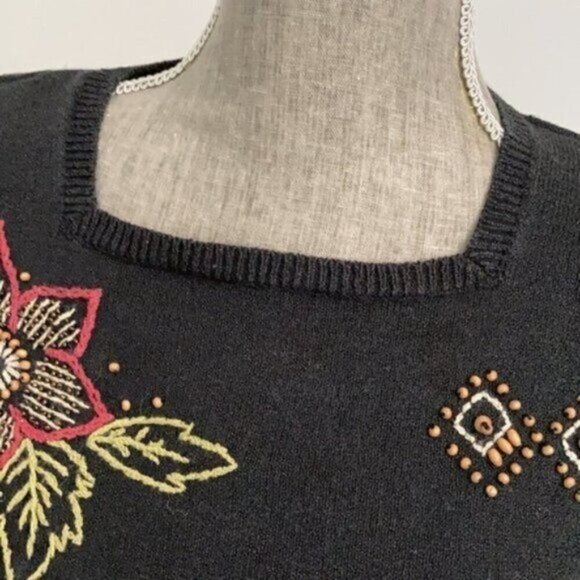 ALFRED Dunner Brown Embroider Floral Knit Short Sleeve Sweater - Picture 7 of 10